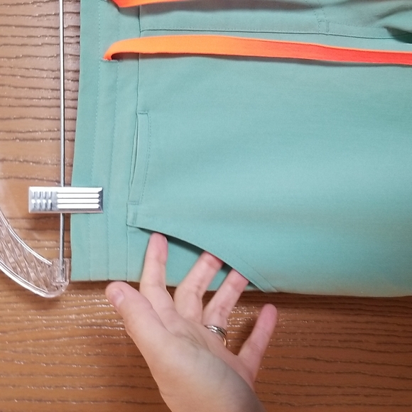 Figs Seafoam Green Yola Zip Pocket Scrub Bottoms Pants TW2000T XS Tall - Picture 4 of 12